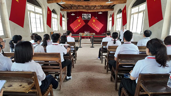西柏坡干部培训学员,西柏坡红色教育